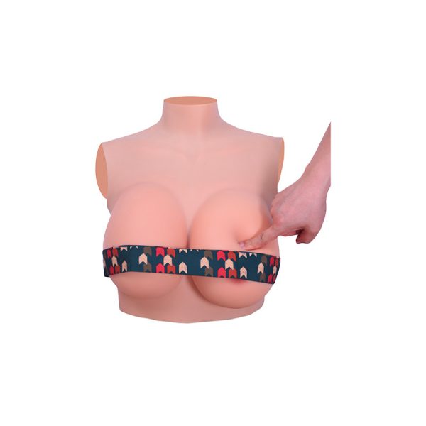Pseudo Girls Use Drop Shaped Breast Pads To Insert Fake